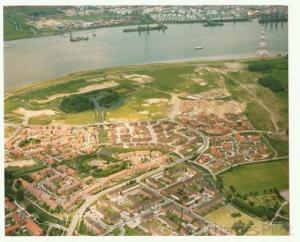 Thamesmead faces lots of problems. Blaming them all on the lack of a road bridge across the Thames is nonsense 